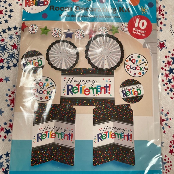 Retirement party BUNDLE-room decorating kit,Banner & Officially retired ensemble - Picture 9 of 11